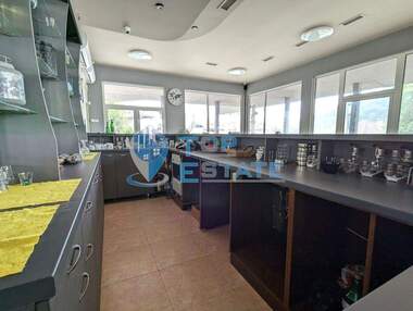 Vânzare - Magazin în Zlatarița,  Veliko Tărnovo