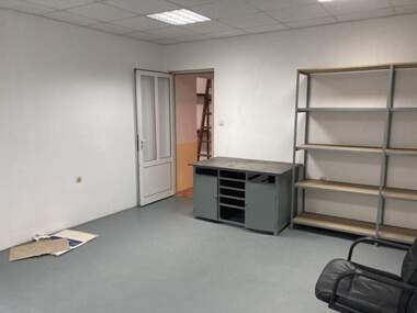 Vânzare - Depozit/Birou/Magazin/Spațiu industrial/Service auto/Spațiu de depozitare în Skladova baza,  Vrața