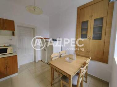 Închiriere - Apartament în Center,  Varna