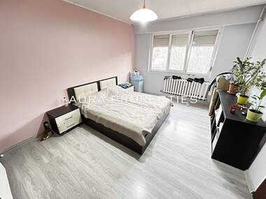 Verkauf - Wohnung in Zentar,  Razgrad