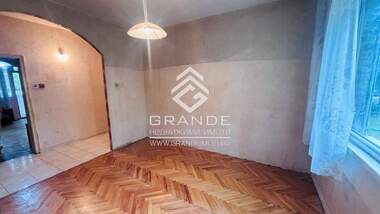 Vânzare - Apartament în Mladejki hălm,  Plovdiv