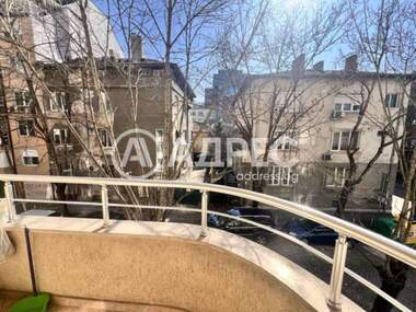 Închiriere - Apartament în Center,  Sofia