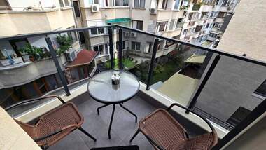 Închiriere - Apartament în Lazur,  Burgas