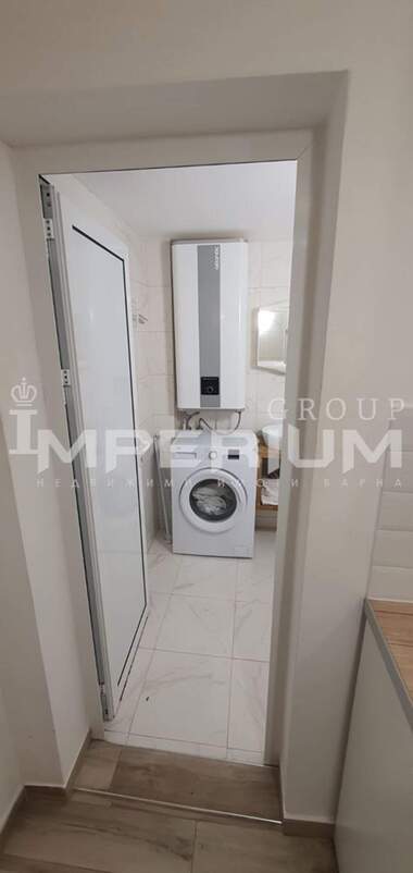 Închiriere - Apartament în Okrăjna bolnița - Generali,  Varna