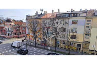 Продажба - Апартамент в Център,  Варна