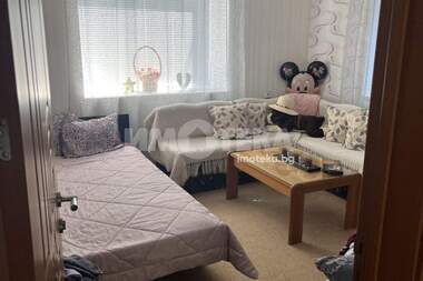 For sale - House in Kuklen,  Plovdiv