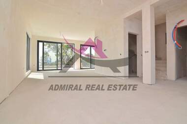 For sale - House in Pchelina,  Varna