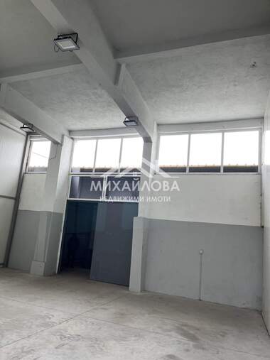 Miete - Industriegebäude in Industrialna Zona-zapad,  Stara Zagora
