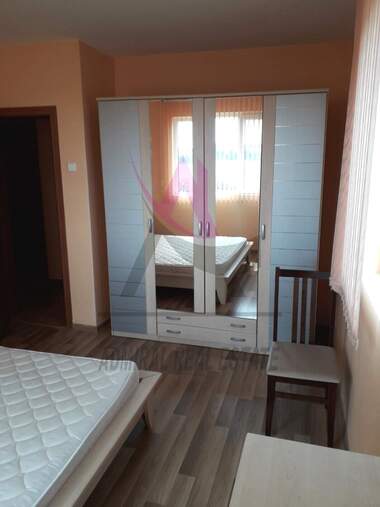 For rent - Floor of a house in Zvezditsa,  Varna
