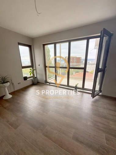 Vânzare - Apartament în Briz,  Varna