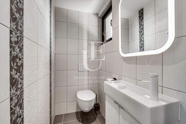 Închiriere - Apartament în Simeonovo,  Sofia