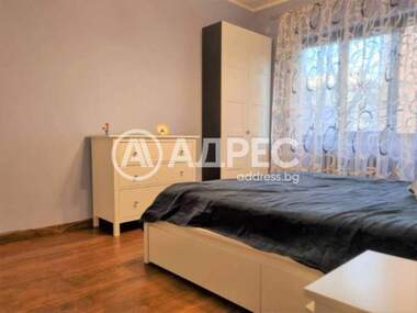 Vânzare - Apartament în Oboriștie,  Sofia