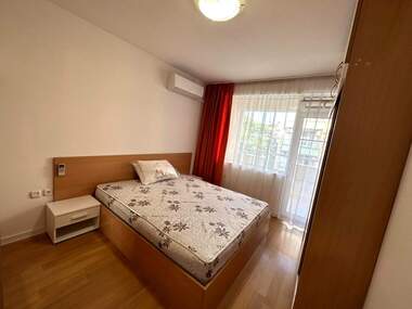 Închiriere - Apartament în Lazur,  Burgas