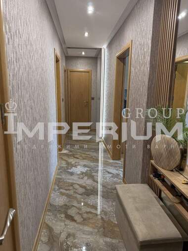 Închiriere - Apartament în Ceaîka,  Varna