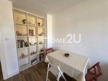 Miete - Wohnung in Zentar,  Burgas