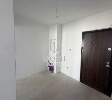 Продажба - Апартамент в Банишора,  София