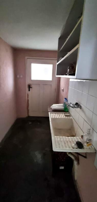 Vânzare - Etaj din casă în Dobrovski,  Razgrad