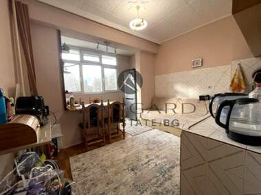 For sale - Apartment in Kiuchuk Parij,  Plovdiv