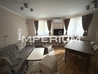 Închiriere - Apartament în Liatno kino Trakia,  Varna