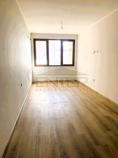 Vânzare - Apartament în Vinița,  Varna