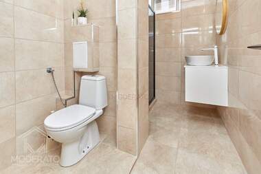 Продажба - Апартамент в Център,  Бургас
