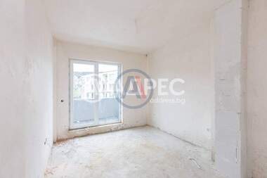 Vânzare - Apartament în Vinița,  Varna