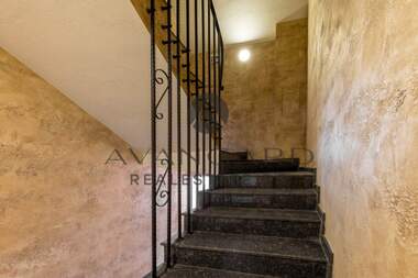 For sale - Apartment in Kiuchuk Parij,  Plovdiv