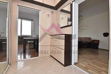 For rent - Apartment in Cveten kvartal,  Varna