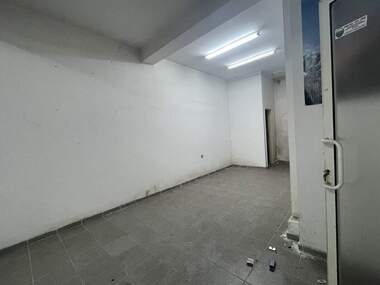 Închiriere - Magazin/Birou/Depozit în Wider Center,  Ruse