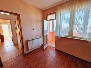 For sale - Apartment in Center,  Dobrich