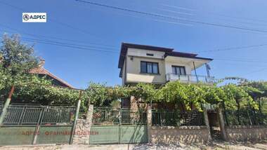 Продажа - Дом в Луковит,  Ловеч