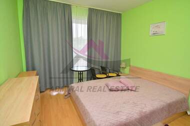 Miete - Wohnung in Pobeda,  Warna