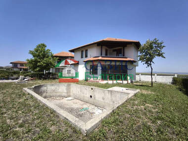 For sale - House in Aheloy,  Burgas