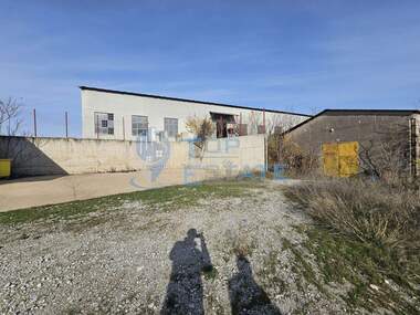 Vânzare - Spațiu industrial în Gorna Oriahovița,  Veliko Tărnovo