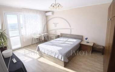 Продажба - Апартамент в Изгрев,  Пловдив