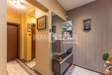 Продажба - Апартамент в Гранд Мол,  Варна