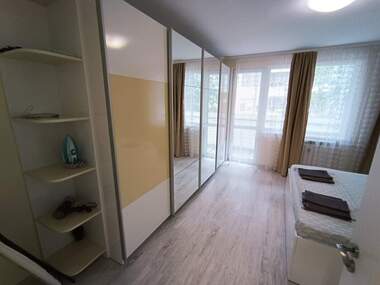 Închiriere - Apartament în Lazur,  Burgas