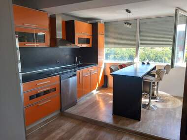 Vânzare - Apartament în Țentralen iujen raion,  Ruse