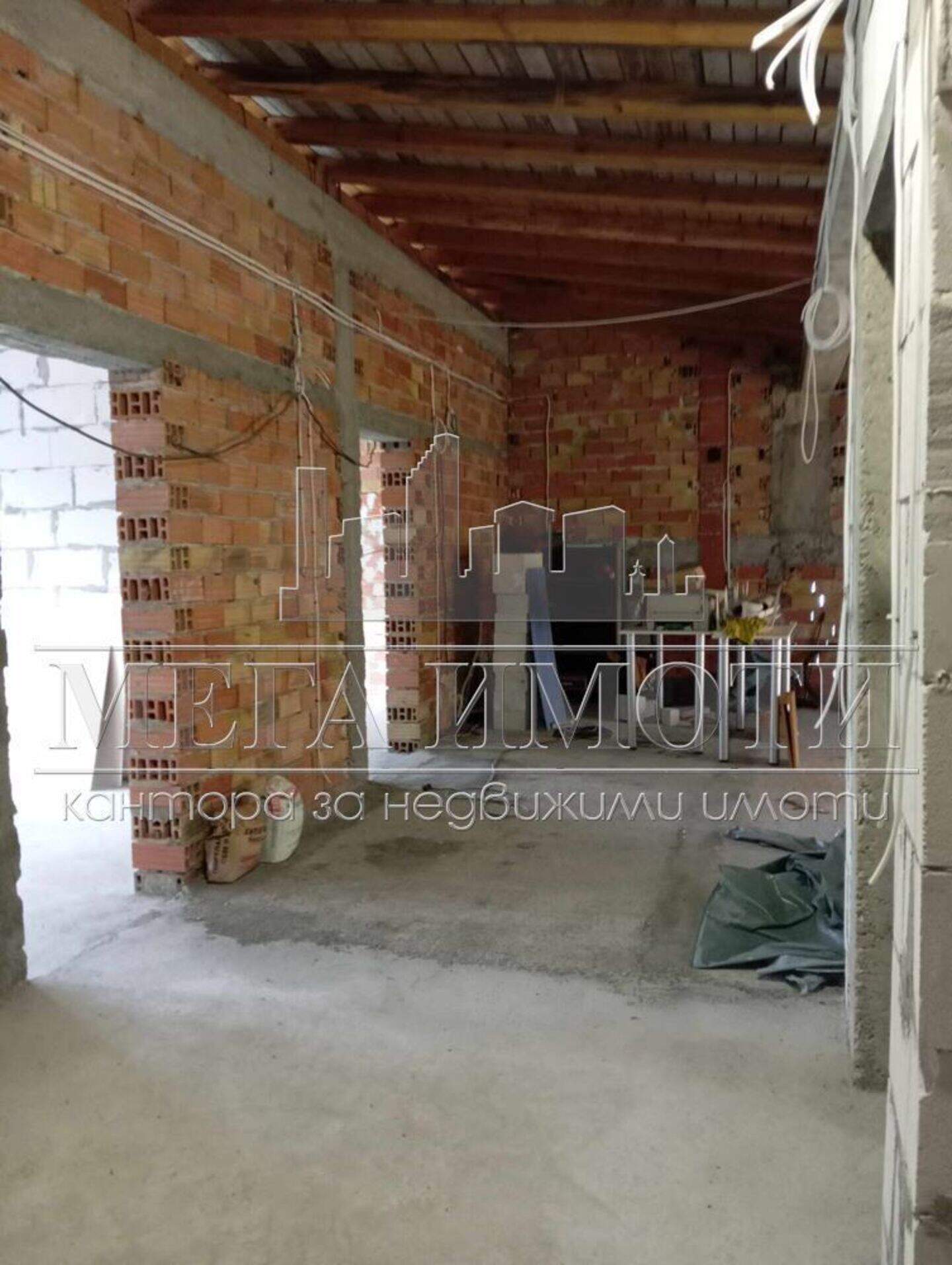 Floor of a house in Center, Sliven – photo 2
