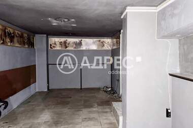 Πώληση - Κατάστημα/Κατάστημα/Γραφείο/Κομμωτήριο σε Център,  Ямбол