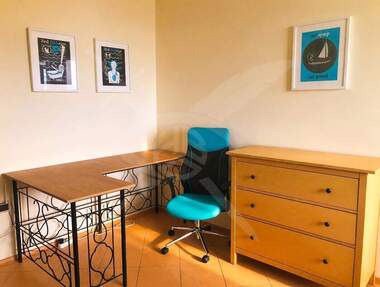 Închiriere - Apartament în Văzrajdane,  Burgas