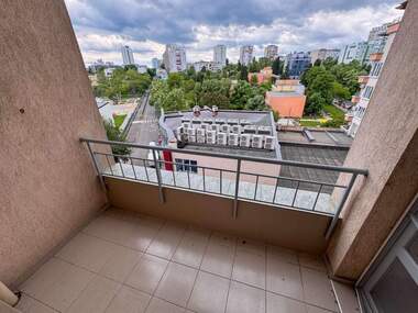 Închiriere - Apartament în Zornița,  Burgas