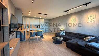 Închiriere - Apartament în Sfinții Constantin și Elena,  Varna