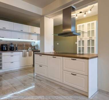 Închiriere - Apartament în Sarafovo,  Burgas
