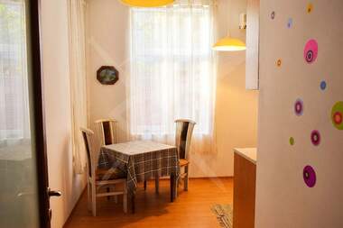 Miete - Wohnung in Zentar,  Burgas