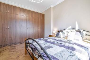 Kira - Apartman olarak Oborishte,  Sofia