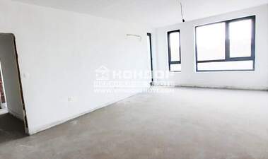 Vânzare - Apartament în Kărșiaka,  Plovdiv