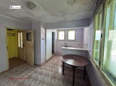 Verkauf - Etage von Haus in Zentar,  Wraza