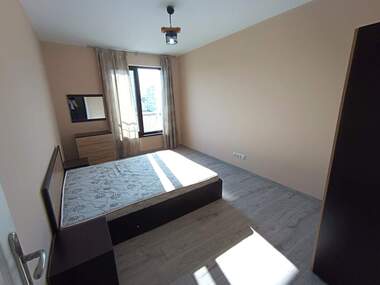 Închiriere - Apartament în Izgrev,  Burgas