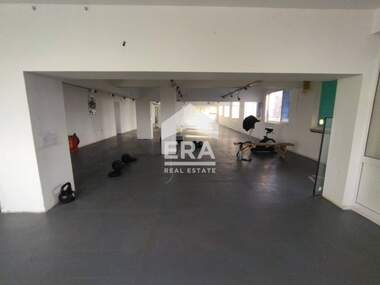 Închiriere - Spațiu industrial în Promișlena zona-Sever,  Haskovo